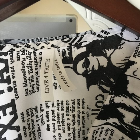 Womens Blouse Large Cute Stylish Black White Newsprint Sassy - Picture 3 of 4